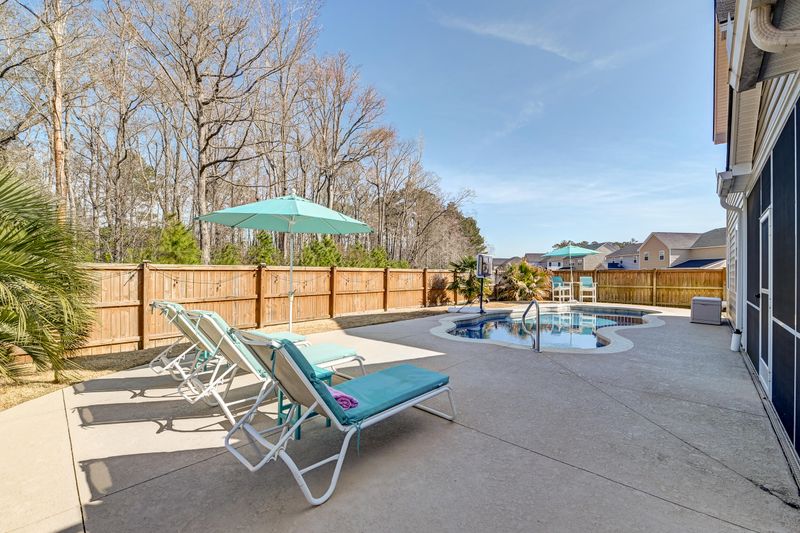 146 Stagecoach Ave, Summerville, SC 29486