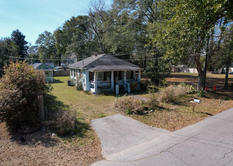 727 Spark St, Mount Pleasant, SC 29464
