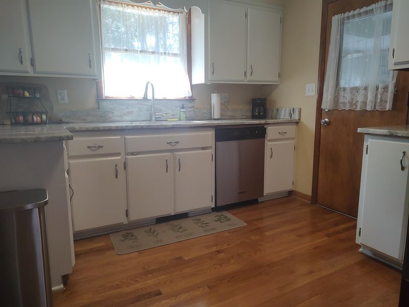 102 Hamlet Ln, Ladson, SC 29456
