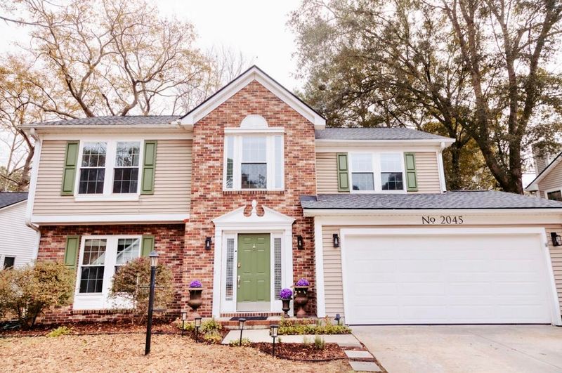 2045 Country Manor Dr, Mount Pleasant, SC 29466