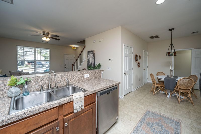 3621 Locklear Ln, Mount Pleasant, SC 29466