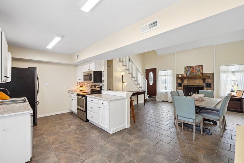 404 Terrier Rd, Goose Creek, SC 29445