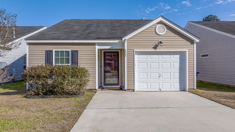 152 Coosawatchie St, Summerville, SC 29485