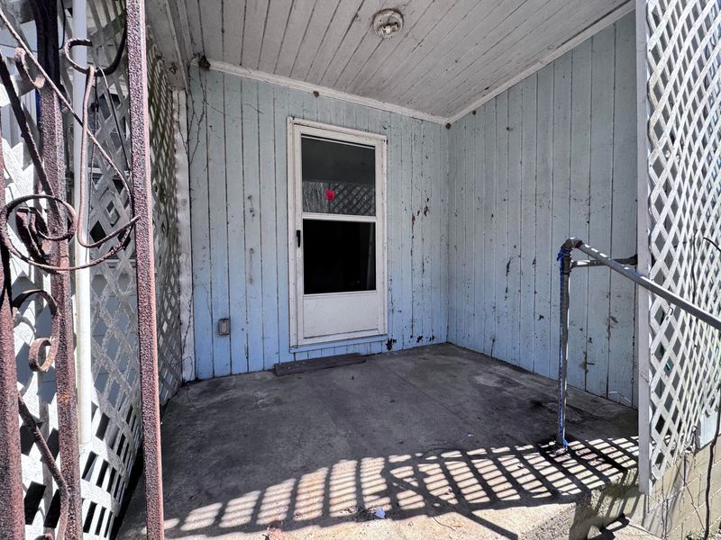 1526 Main St, Bonneau, SC 29431