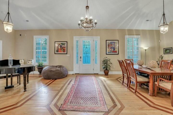 221 Indigo Bay Cir, Mount Pleasant, SC 29464
