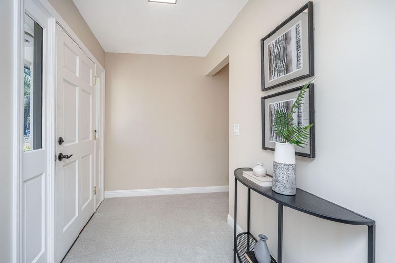 913 Searle Ct, Mount Pleasant, SC 29464