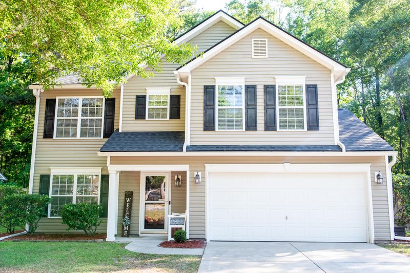 109 Holly St, Summerville, SC 29485