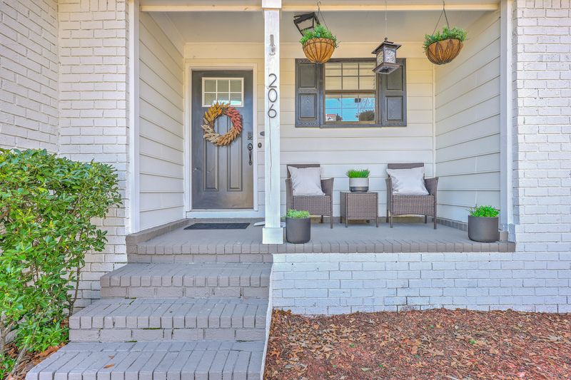 206 Braly Dr, Summerville, SC 29485