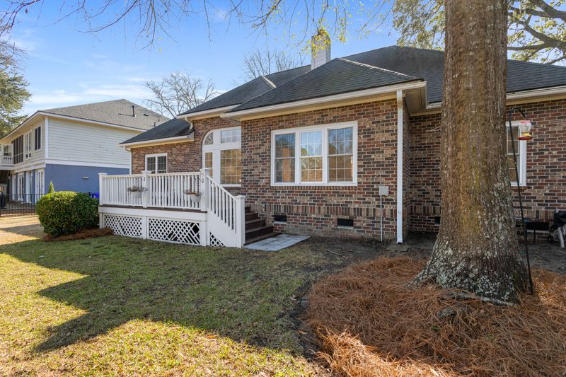 1249 Waterfront Dr, Mount Pleasant, SC 29464