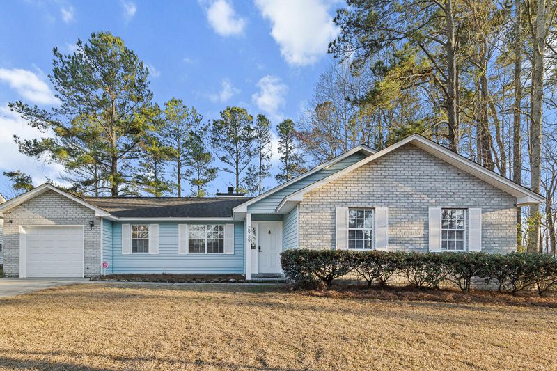 2929 Salamander Creek Ln, North Charleston, SC 29406