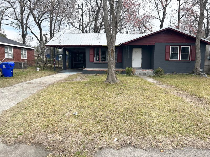 5056 Butler St, North Charleston, SC 29406