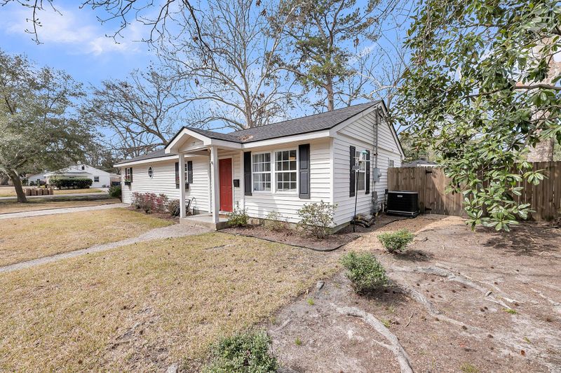 17 Anita Dr, Charleston, SC 29407
