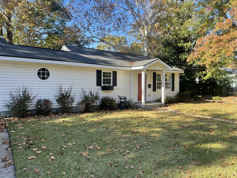 17 Anita Dr, Charleston, SC 29407