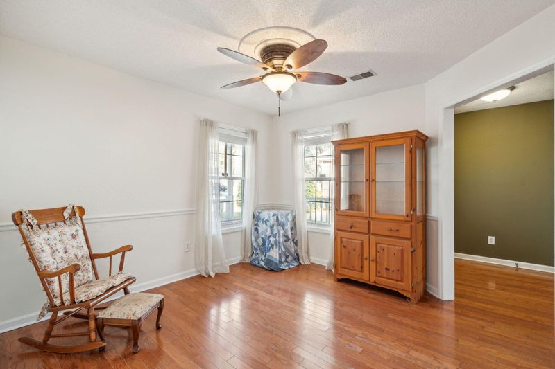 5429 Roxbury Dr, North Charleston, SC 29418