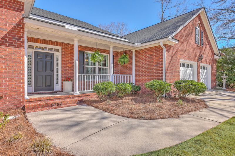 8757 E Fairway Woods Cir, North Charleston, SC 29420