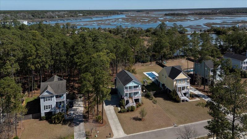 520 Sanders Farm Ln, Wando, SC 29492