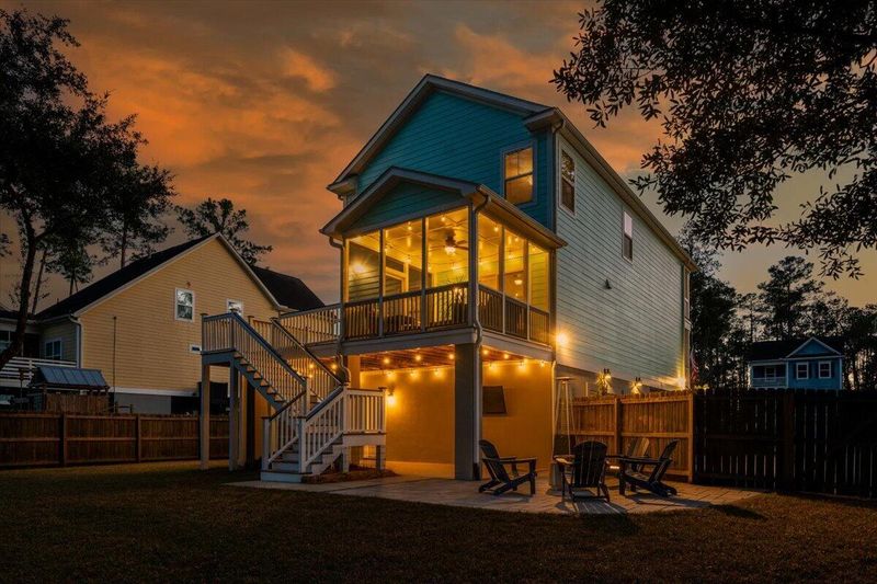 520 Sanders Farm Ln, Wando, SC 29492