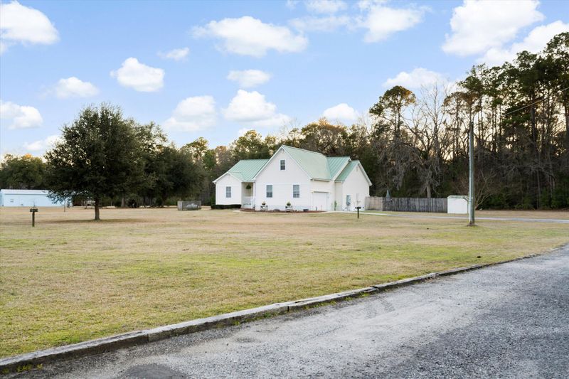 5529 Golden Rice Ln, Ravenel, SC 29470