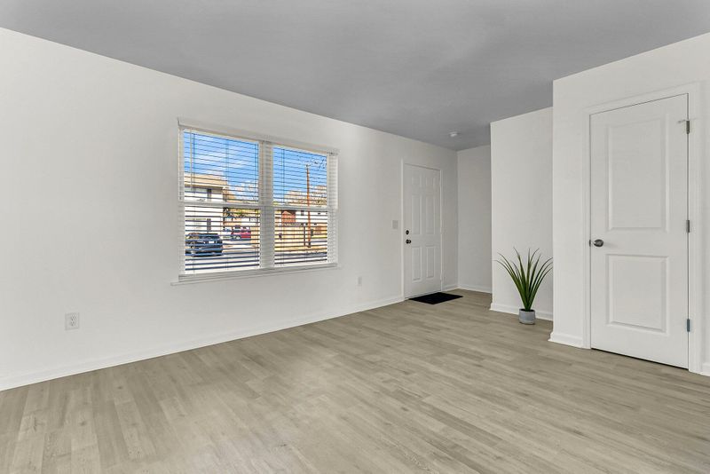 415 Parkdale Dr #12b, Charleston, SC 29414