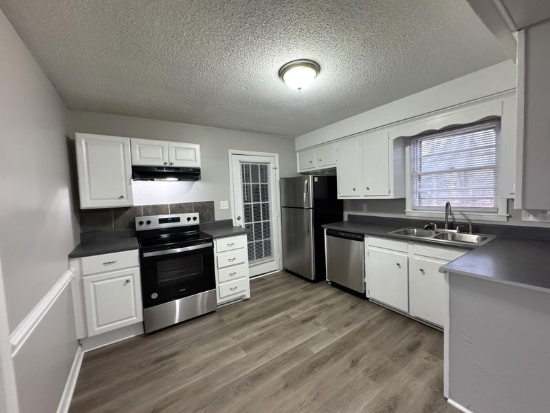 102 Two Wood Ct, Summerville, SC 29483