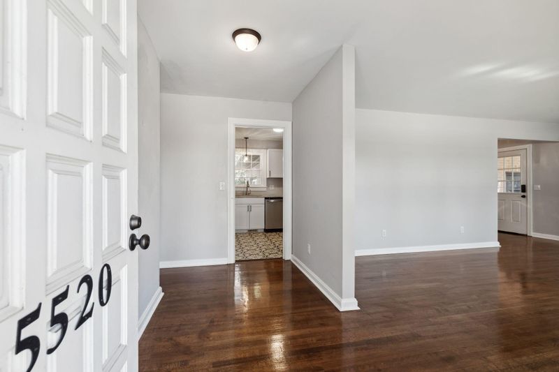 5520 Gale St, North Charleston, SC 29406
