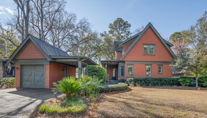 720 Island Park Dr #104, Charleston, SC 29492