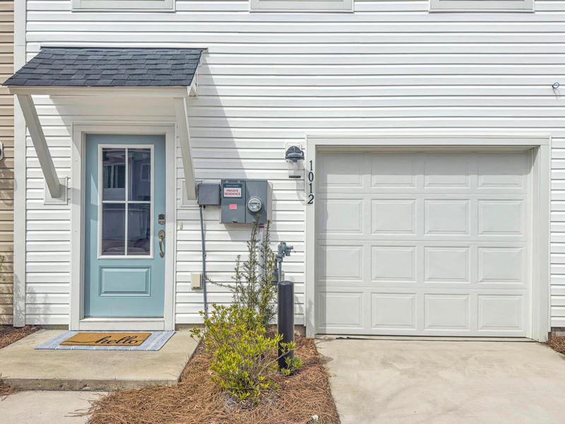 1012 Pettiford Pl, Hanahan, SC 29410
