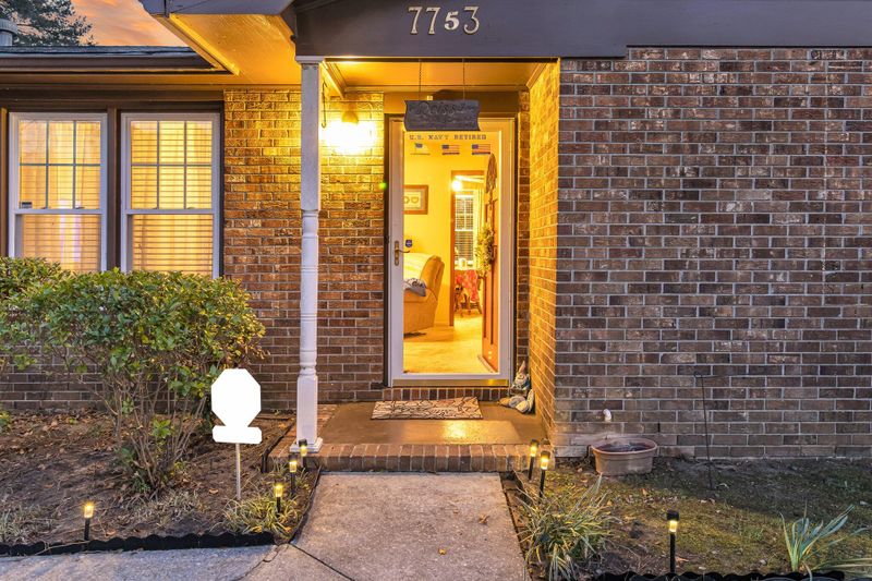 7753 Linsley Dr, North Charleston, SC 29418