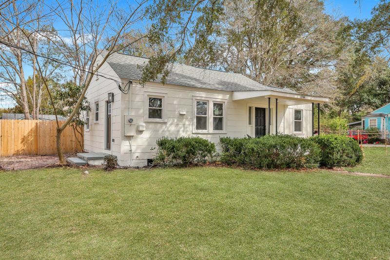 1744 Pinckney Park Dr, Charleston, SC 29407