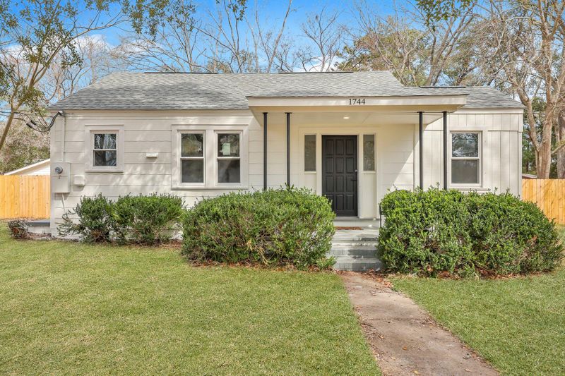 1744 Pinckney Park Dr, Charleston, SC 29407