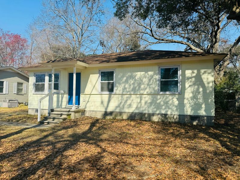 1610 Larry St, North Charleston, SC 29406