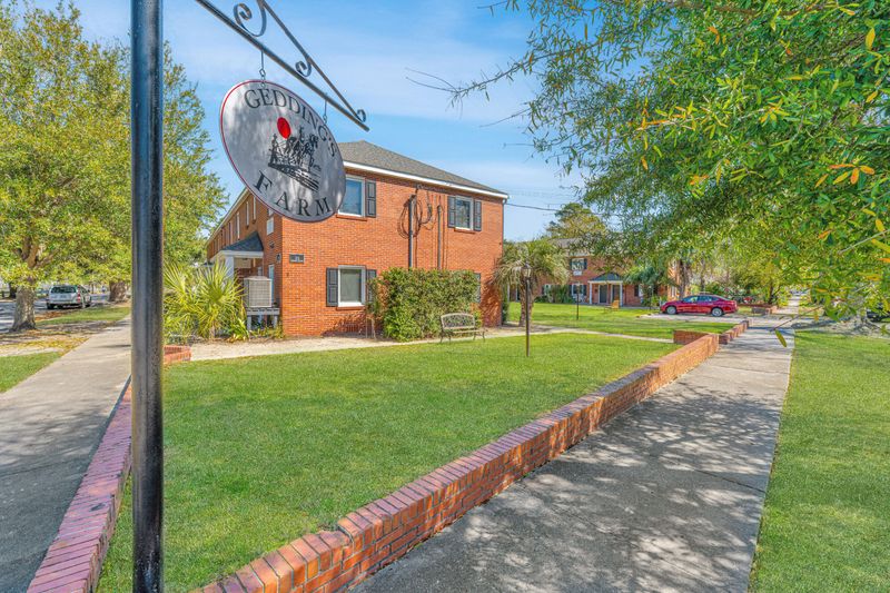 21 Hester St #2, Charleston, SC 29403