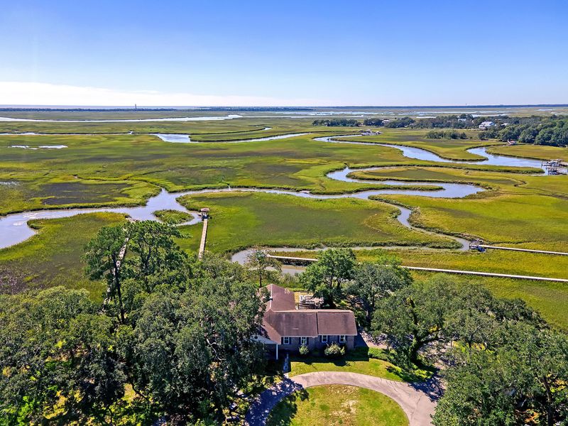 927 Preston Rd, Charleston, SC 29412