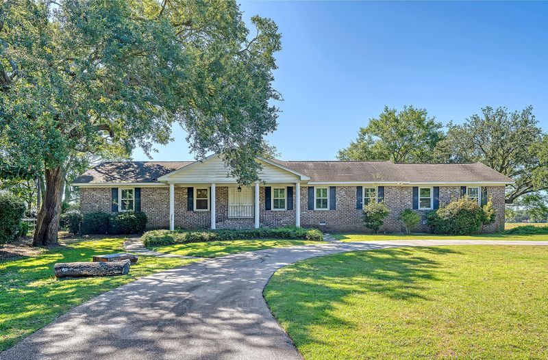 927 Preston Rd, Charleston, SC 29412