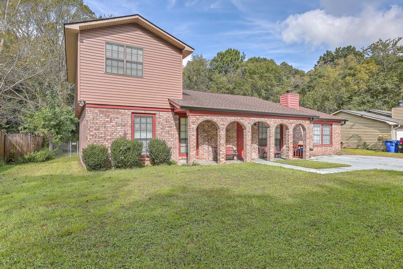 7791 Peppercorn Ln, North Charleston, SC 29420