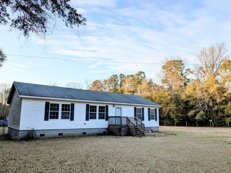 5181 Dr Taylor Rd, Adams Run, SC 29426