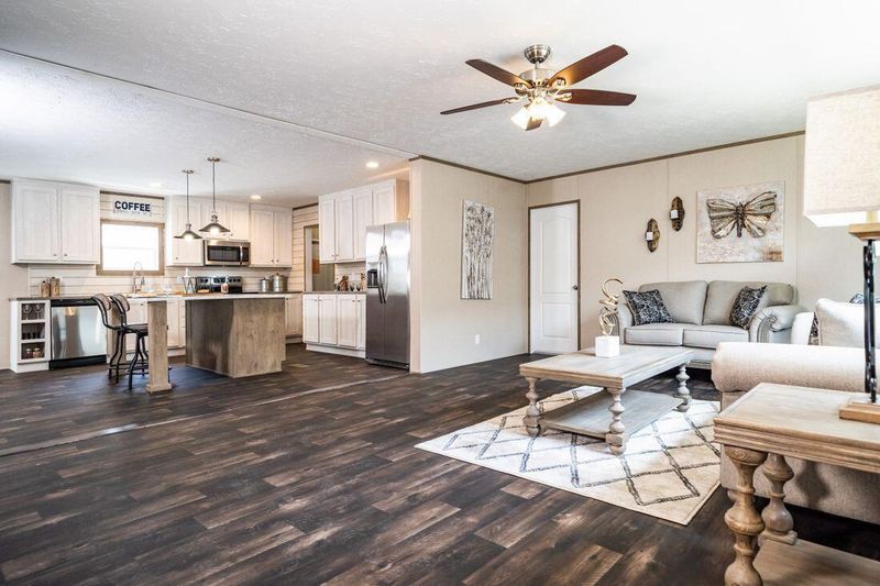 632 Dennis Ridge Rd, Bonneau, SC 29431