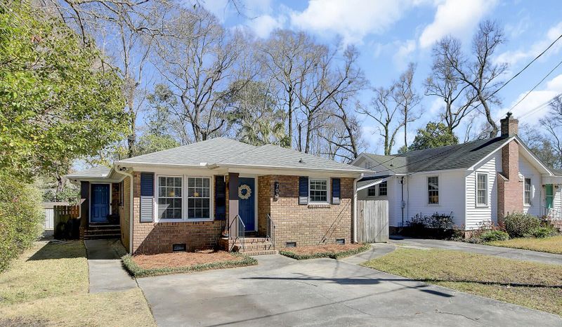 702 Tall Oak Ave #A & B, Charleston, SC 29407