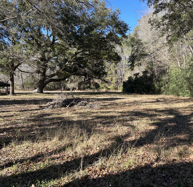 4244 River Rd, Johns Island, SC 29455