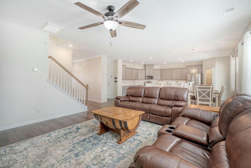 9995 Winged Elm St, Ladson, SC 29456
