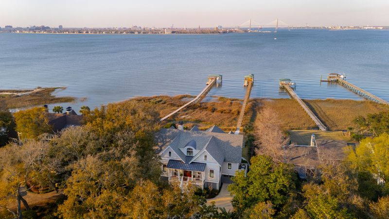939 White Point Blvd, Charleston, SC 29412