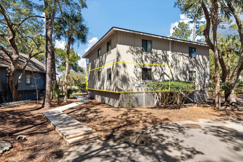 214 Sea Cloud Cir, Edisto Island, SC 29438