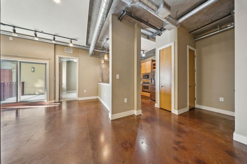 150 Bee St #716, Charleston, SC 29401