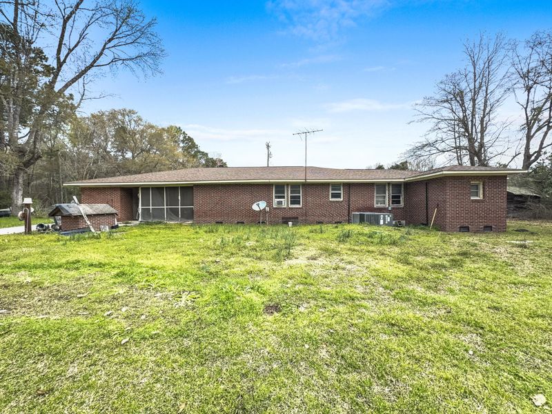 1393 Russellville Rd, Saint Stephen, SC 29479