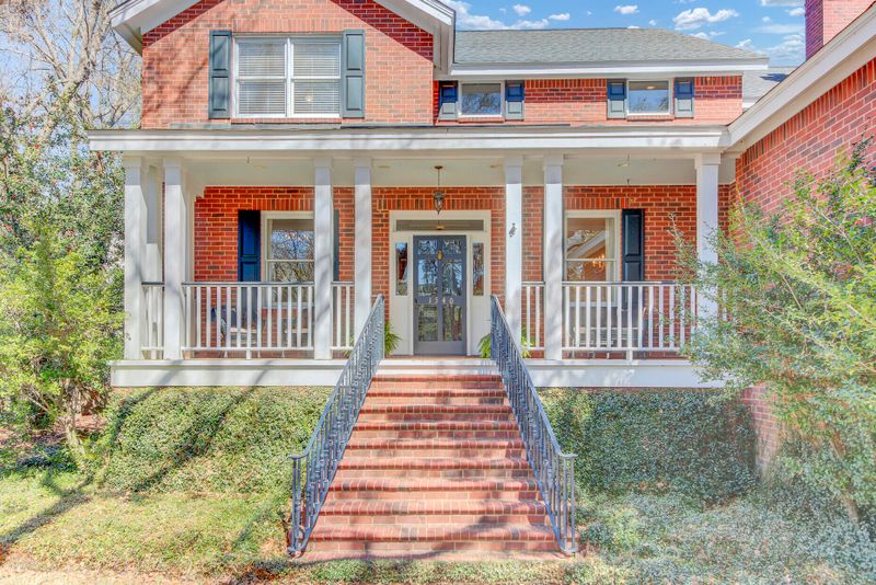 1540 Strathmore Ln, Mount Pleasant, SC 29464