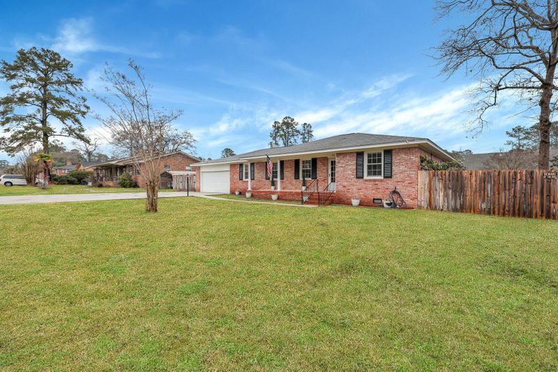 117 Swan Dr, Summerville, SC 29485