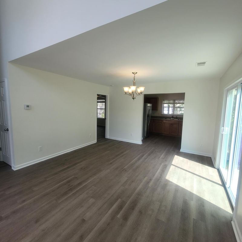 9044 Greenbriar Dr, Summerville, SC 29485
