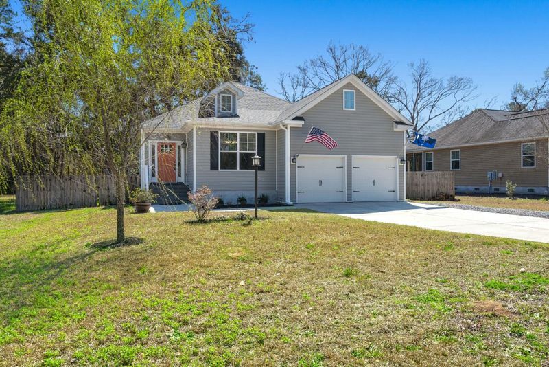 3541 Walter Dr, Johns Island, SC 29455
