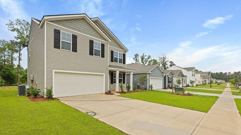 1054 Forrest Creek Dr, Summerville, SC 29483