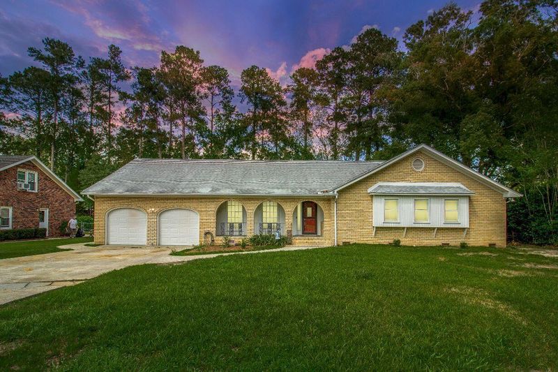 307 Fairington Dr, Summerville, SC 29485